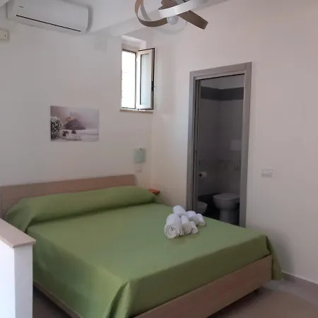 Guest house La Dama 3*